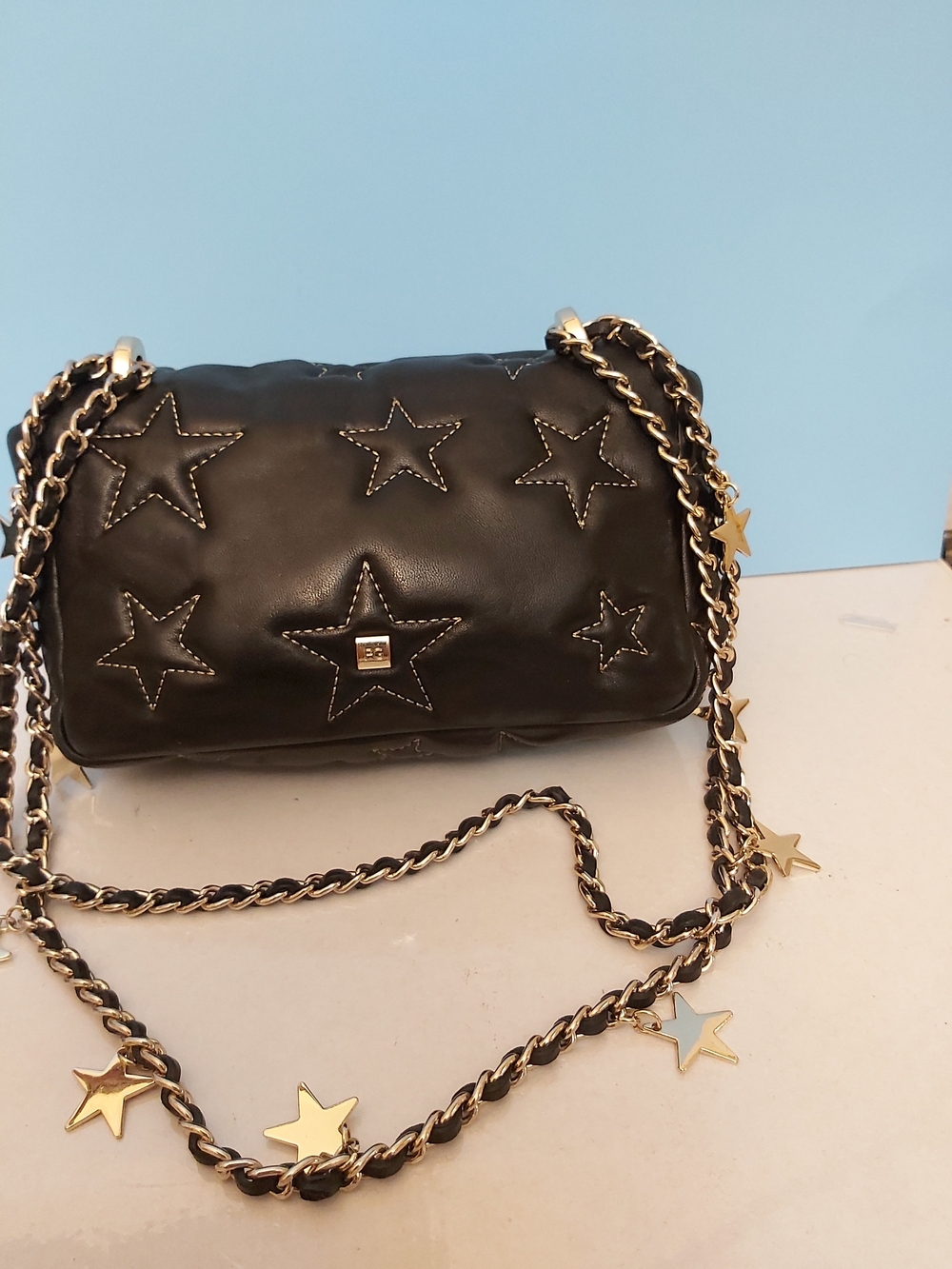Black Star-Accent Quilted Leather Shoulder Bag with Gold Chain - Picture 5 of 16